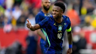 A maldição das lesões em torno da camisola 10 do Brasil continua